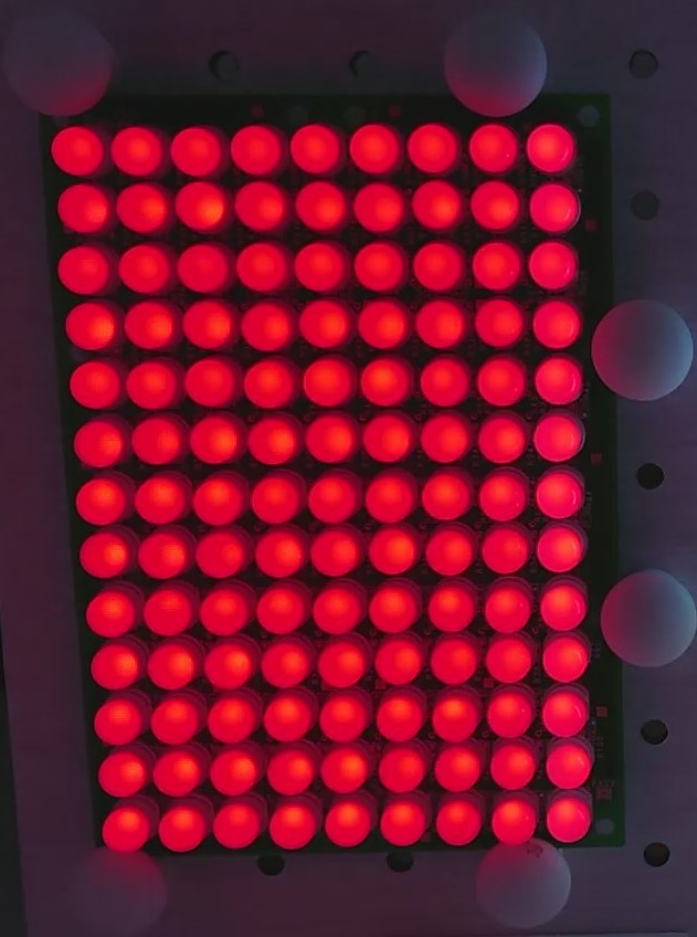 LEDの赤点灯