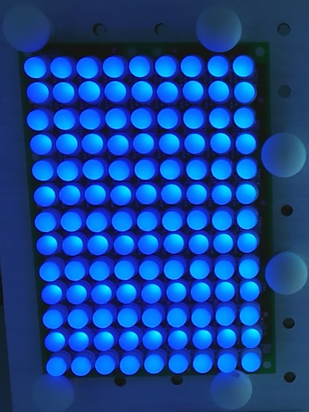 LEDの青点灯