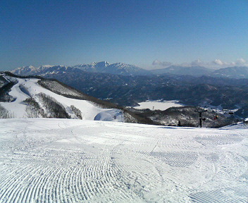 �R������