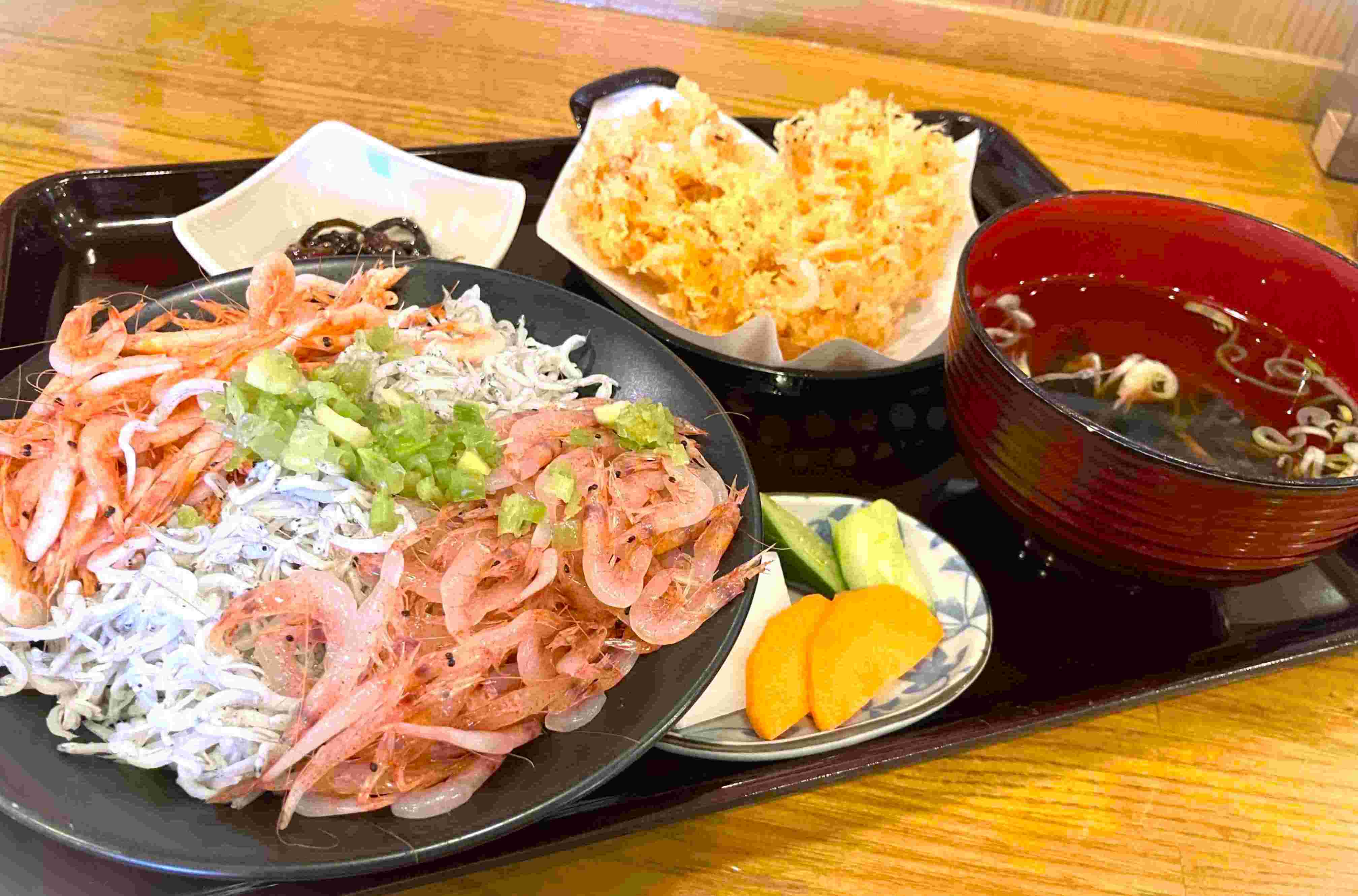 桜えびとシラスの三色丼